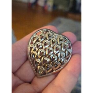 Celebrity Brand Heart Silvertone Scarf Clip Vintage